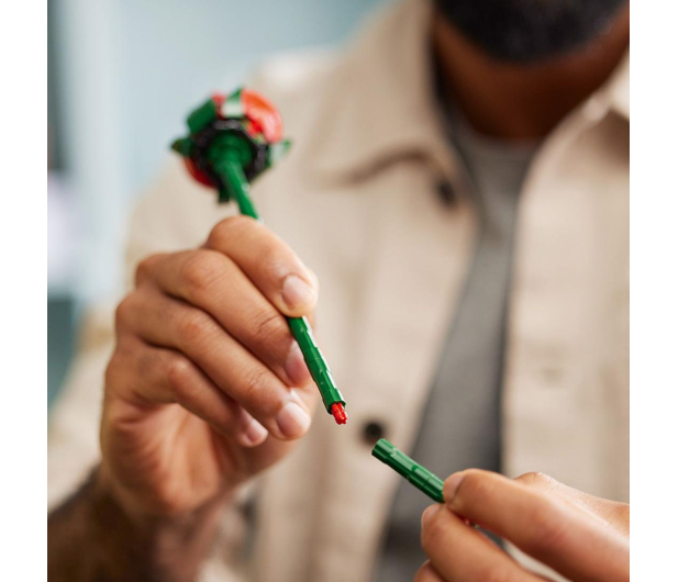 LEGO Botanicals 10328 Bukiet róż - 1202085 - zdjęcie 11